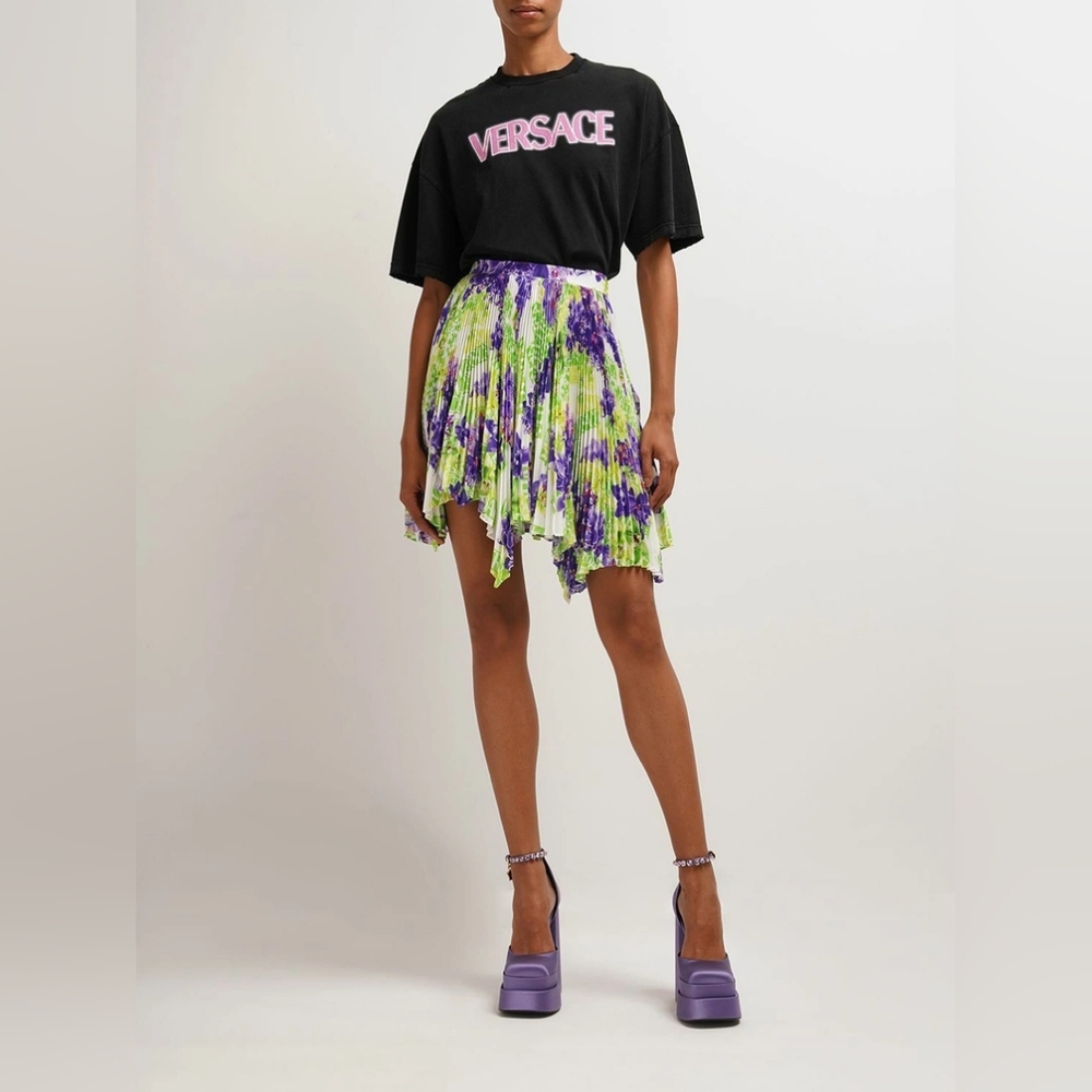 NWOT VERSACE Orchid Print Pleated Crepe Mini Logo Skirt IT 38 US 2 Org $2,095